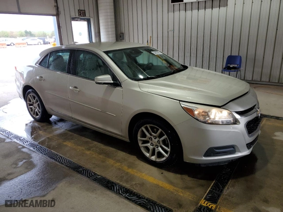 2015 Chevrolet Malibu LT with VIN 1G11C5SLXFF350671, listed as a Copart auction lot 53823945 with 111,263 mi miles and Salvage Title. Bid and sale history available at carsss.com. Image 4.