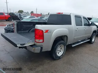2008 GMC Sierra 1500 Work Truck with VIN 2GTEK13M881169431, listed as a IAAI auction lot 41435930 with 132,787 mi miles. Bid and sale history available at carsss.com. Image 4.