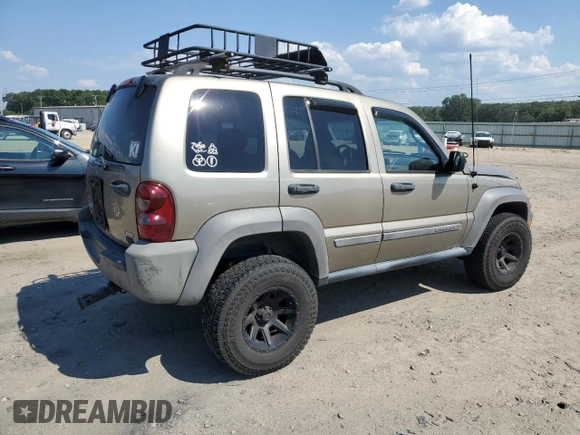 2006 Jeep Liberty Sport with VIN 1J4GL48596W213560, listed as a Copart auction lot 67590494 with 152,349 mi miles and Salvage Title. Bid and sale history available at carsss.com. Image 3.