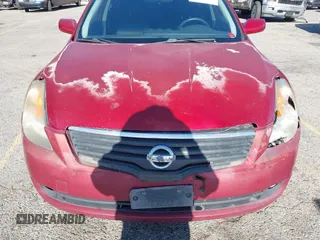2007 Nissan Altima 2.5 with VIN 1N4AL21E37N412840, listed as a IAAI auction lot 42017823 with 186,584 mi miles. Bid and sale history available at carsss.com. Image 6.
