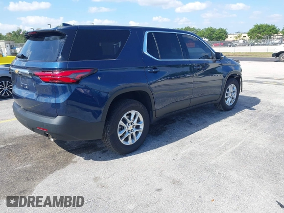 2022 Chevrolet Traverse LS with VIN 1GNERLKWXNJ182507, listed as a IAAI auction lot 42069682 with 34,546 mi miles. Bid and sale history available at carsss.com. Image 4.
