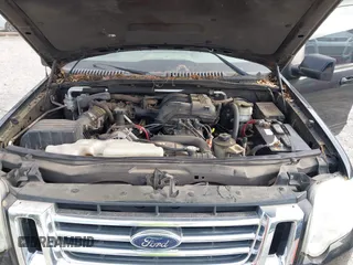 2007 Ford Explorer Eddie Bauer z VIN 1FMEU64E67UA69096, wystawiony jako IAAI lot #42078924 z przebiegiem 220 319 mil mil oraz . Historia ofert i sprzedaży dostępna na DreamBid. Obrazek 10.
