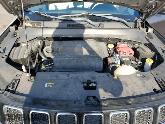 2019 Jeep Compass Latitude with VIN 3C4NJCBB5KT699408, listed as a Copart auction lot 53123705 with 25,403 mi miles and Salvage title. Bid and sale history available at DreamBid. Image 12.