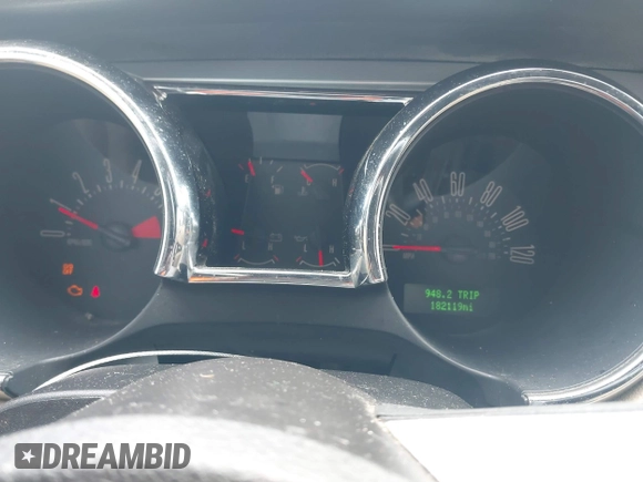 2005 Ford Mustang Deluxe with VIN 1ZVHT84N355253948, listed as a IAAI auction lot 42184141 with 182,119 mi miles and . Bid and sale history available at DreamBid. Image 7.