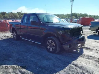 2013 Ford F-150 XL with VIN 1FTFX1CF3DFA02324, listed as a IAAI auction lot 40899729 with 182,694 mi miles. Bid and sale history available at carsss.com. Image 1.