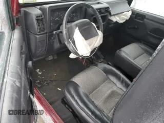 1999 Jeep Wrangler SE with VIN 1J4FY29P3XP470646, listed as a Copart auction lot 89298855 with 81,890 mi miles and Salvage Title. Bid and sale history available at carsss.com. Image 8.