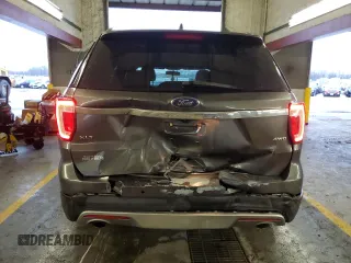 2017 Ford Explorer XLT with VIN 1FM5K8D87HGD43711, listed as a Copart auction lot 43441275 with 199,021 mi miles and Salvage Title. Bid and sale history available at carsss.com. Image 6.