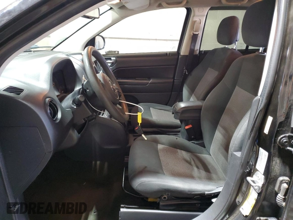 2016 Jeep Compass Sport с VIN 1C4NJCBA2GD508029, выставлен на аукционе Copart как лот 58205655 с пробегом 158 188 миль миль и Чистый • Clean title. История ставок и продаж доступна на DreamBid. Изображение 7.