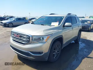 2017 GMC Acadia SLT z VIN 1GKKNMLS6HZ134084, wystawiony jako IAAI lot #41978517 z przebiegiem 157 680 mil mil oraz . Historia ofert i sprzedaży dostępna na DreamBid. Obrazek 2.