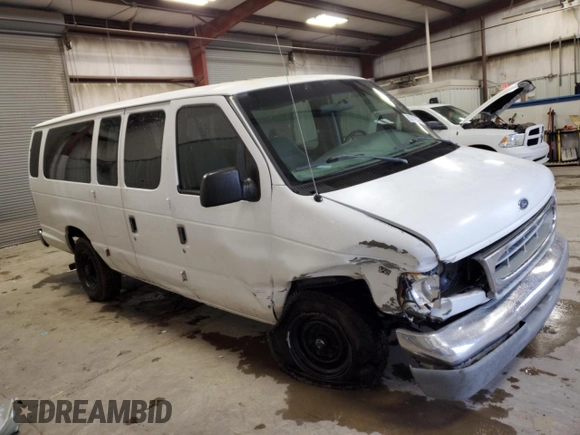 1998 Ford Econoline Wagon XL z VIN 1FBSS31L1WHA95941, wystawiony jako Copart lot #85722674 z przebiegiem 235 498 mil mil oraz Tytuł czysty. Historia ofert i sprzedaży dostępna na DreamBid. Obrazek 4.