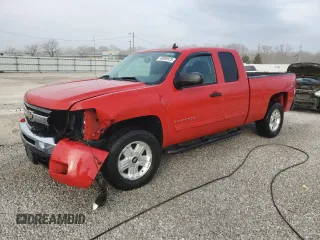 2011 Chevrolet Silverado 1500 LT with VIN 1GCRKSE32BZ119246, listed as a Copart auction lot 48909925 with 247,203 mi miles and Salvage Title. Bid and sale history available at DreamBid. Image 1.