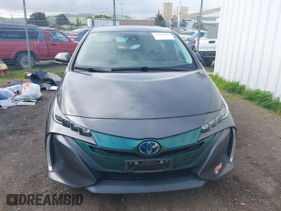 2017 Toyota Prius Plus z VIN JTDKARFP8H3054476, wystawiony jako IAAI lot #41914158 z przebiegiem 146 902 mil mil oraz . Historia ofert i sprzedaży dostępna na DreamBid. Obrazek 13.