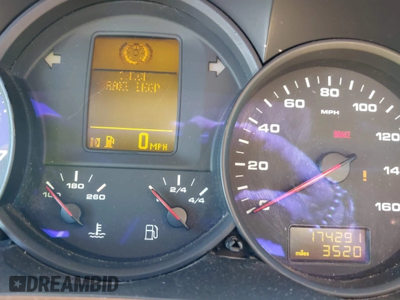 2005 Porsche Cayenne with VIN WP1AA29P85LA24175, listed as a IAAI auction lot 41301076 with 174,291 mi miles. Bid and sale history available at carsss.com. Image 7.