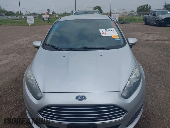 2019 Ford Fiesta SE with VIN 3FADP4EJ5KM142680, listed as a IAAI auction lot 41920513 with 92,902 mi miles. Bid and sale history available at carsss.com. Image 6.