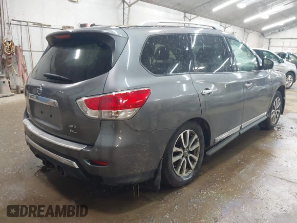 2015 Nissan Pathfinder SL with VIN 5N1AR2MM3FC642198, listed as a IAAI auction lot 42462300 with 191,328 mi miles and . Bid and sale history available at DreamBid. Image 4.