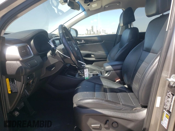 2017 Kia Sorento LX with VIN 5XYPGDA3XHG277867, listed as a Copart auction lot 46898375 with 94,210 mi miles and Salvage Title. Bid and sale history available at DreamBid. Image 7.