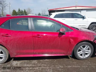 2022 Toyota Corolla Hatchback SE with VIN JTND4MBE0N3183391, listed as a IAAI auction lot 41905037 with 27,291 mi miles. Bid and sale history available at carsss.com. Image 13.
