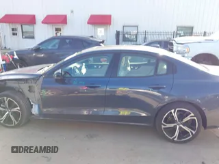 2024 Volvo S60 Core Dark Theme with VIN 7JRL12TKXRG295195, listed as a IAAI auction lot 42616001 with 37,540 mi miles and . Bid and sale history available at DreamBid. Image 14.