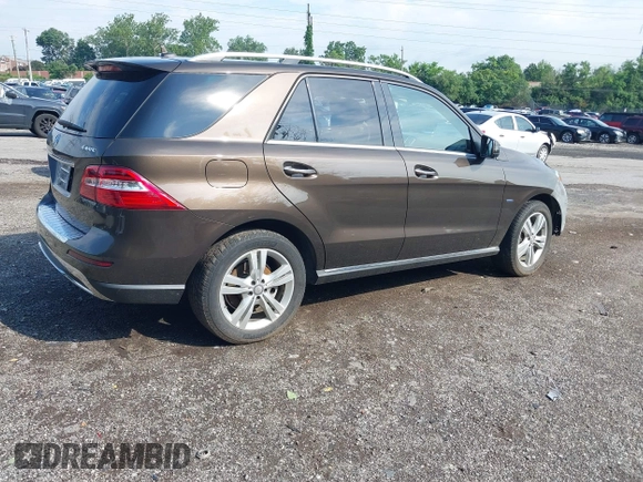 2012 Mercedes-Benz M 350 with VIN 4JGDA5HB1CA047095, listed as a IAAI auction lot 42629719 with 152,488 mi miles and . Bid and sale history available at DreamBid. Image 4.