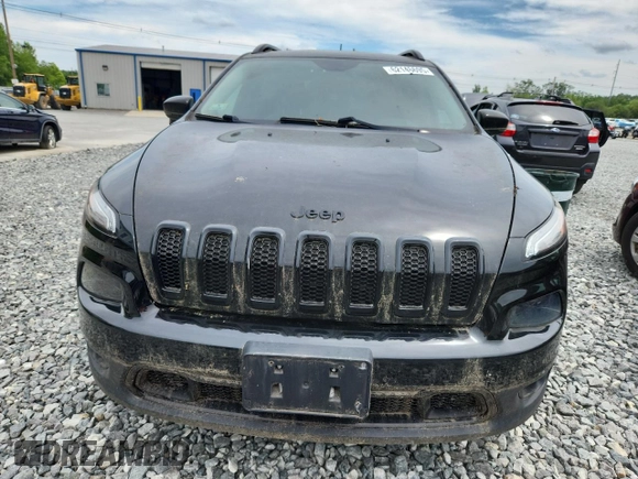 2017 Jeep Cherokee High Altitude z VIN 1C4PJMDS7HW637720, wystawiony jako Copart lot #62146695 z przebiegiem 152 363 mil mil oraz Czysty tytuł • Clean title. Historia ofert i sprzedaży dostępna na DreamBid. Obrazek 5.