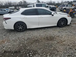 2021 Toyota Camry SE Nightshade with VIN 4T1G11AK8MU517316, listed as a Copart auction lot 45711545 with 107,330 mi miles and Salvage Title. Bid and sale history available at carsss.com. Image 3.