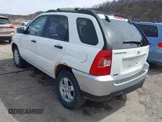 2009 Kia Sportage LX with VIN KNDJE723597560168, listed as a IAAI auction lot 41824779 with 110,386 mi miles. Bid and sale history available at carsss.com. Image 3.