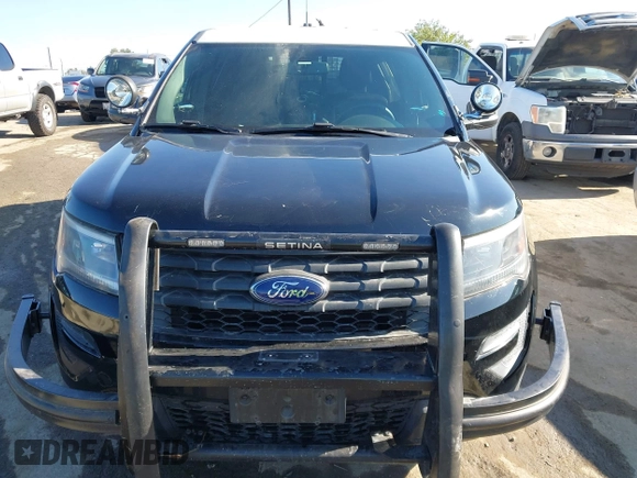 2017 Ford Police Interceptor Utility с VIN 1FM5K8ARXHGC34771, выставлен на аукционе IAAI как лот 42629582 с пробегом Не указан миль и . История ставок и продаж доступна на DreamBid. Изображение 11.