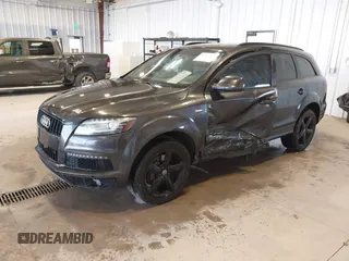 2015 Audi Q7 3.0T S line Prestige with VIN WA1DGAFE1FD014555, listed as a IAAI auction lot 41176881 with 149,546 mi miles. Bid and sale history available at carsss.com. Image 17.