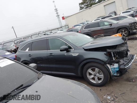 2022 Kia Sorento LX with VIN 5XYRG4LC7NG146123, listed as a IAAI auction lot 41602861 with 22,322 mi miles. Bid and sale history available at carsss.com. Image 13.
