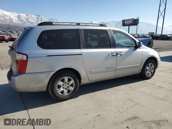 2008 Kia Sedona LX with VIN KNDMB233286244304, listed as a Copart auction lot 43228595 with 233,940 mi miles and Salvage Title. Bid and sale history available at DreamBid. Image 3.