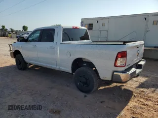 2022 Ram 2500 Big Horn z VIN 3C6UR5DL3NG322697, wystawiony jako Copart lot #55618875 z przebiegiem 132 590 mil mil oraz Czysty tytuł • Clean title. Historia ofert i sprzedaży dostępna na DreamBid. Obrazek 2.