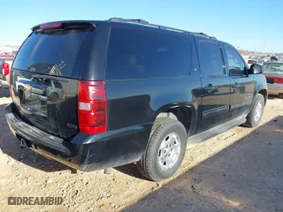 2012 Chevrolet Suburban LT with VIN 1GNSCJE09CR204947, listed as a IAAI auction lot 41501416 with 205,712 mi miles. Bid and sale history available at carsss.com. Image 4.