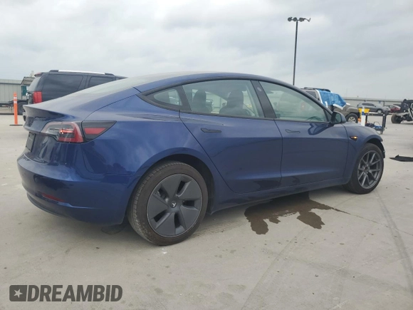 2023 Tesla Model 3 z VIN 5YJ3E1EA1PF386106, wystawiony jako Copart lot #53669285 z przebiegiem 20 579 mil mil oraz Szkoda całkowita • Salvage title. Historia ofert i sprzedaży dostępna na DreamBid. Obrazek 3.