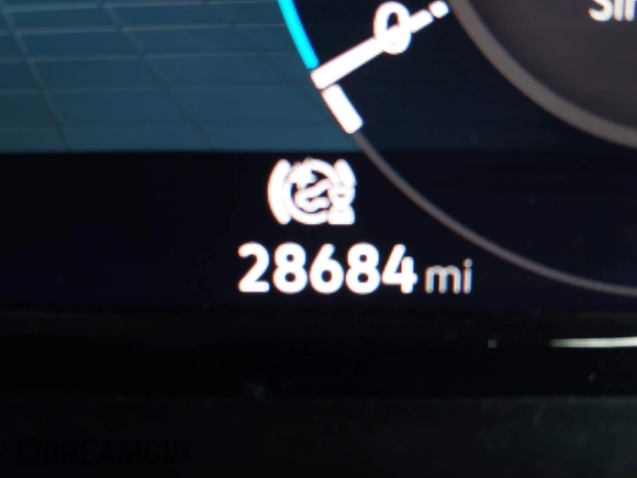2024 Volkswagen Atlas SE z VIN 1V2WR2CA3RC567572, wystawiony jako IAAI lot #42042562 z przebiegiem 28 684 mil mil oraz . Historia ofert i sprzedaży dostępna na DreamBid. Obrazek 15.