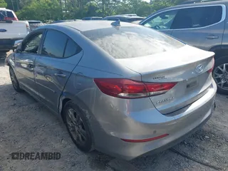 2017 Hyundai Elantra Limited z VIN 5NPD84LF9HH012065, wystawiony jako IAAI lot #42193305 z przebiegiem 62 766 mil mil oraz . Historia ofert i sprzedaży dostępna na DreamBid. Obrazek 3.