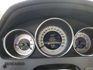 2013 Mercedes-Benz C 250 Sport z VIN WDDGF4HB3DR270325, wystawiony jako Copart lot #57044585 z przebiegiem 107 453 mil mil oraz Szkoda całkowita • Salvage title. Historia ofert i sprzedaży dostępna na DreamBid. Obrazek 9.