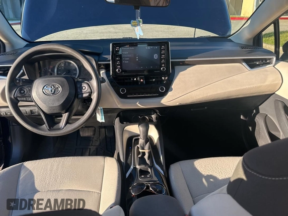 2021 Toyota Corolla LE with VIN JTDEPMAE3MJ123908, listed as a Copart auction lot 77035554 with 45,056 mi miles and Clean Title. Bid and sale history available at DreamBid. Image 9.