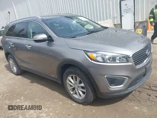 2018 Kia Sorento LX with VIN 5XYPGDA36JG403695, listed as a IAAI auction lot 42018100 with 111,059 mi miles. Bid and sale history available at carsss.com. Image 1.