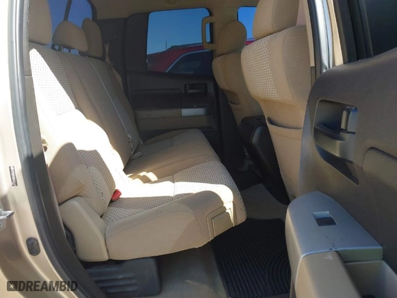 2007 Toyota Tundra SR5 with VIN 5TFBV54167X024430, listed as a IAAI auction lot 41776878 with 172,980 mi miles. Bid and sale history available at carsss.com. Image 8.