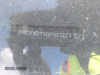 2016 FIAT 500X Lounge z VIN ZFBCFXDT0GP333273, wystawiony jako IAAI lot #42269130 z przebiegiem 98 707 mil mil oraz . Historia ofert i sprzedaży dostępna na DreamBid. Obrazek 9.