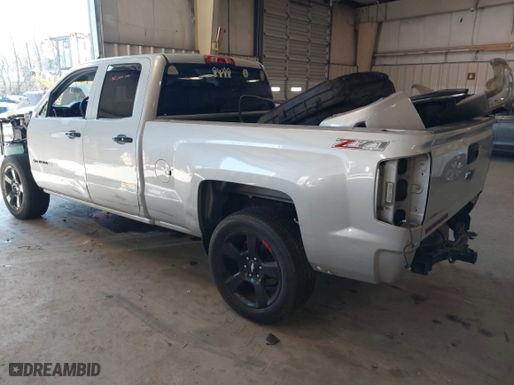 2017 Chevrolet Silverado 1500 LT with VIN 1GCVKREC5HZ252129, listed as a IAAI auction lot 41527539 with 135,982 mi miles. Bid and sale history available at carsss.com. Image 3.