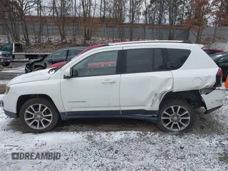 2015 Jeep Compass Limited with VIN 1C4NJDCB9FD216387, listed as a IAAI auction lot 41231484 with 95,436 mi miles. Bid and sale history available at carsss.com. Image 13.