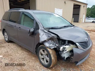 2013 Toyota Sienna LE AAS with VIN 5TDKK3DCXDS342714, listed as a IAAI auction lot 42652127 with 59,590 mi miles and . Bid and sale history available at DreamBid. Image 1.