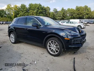 2022 Porsche Cayenne E-Hybrid Hybrid with VIN WP1AE2AY7NDA26356, listed as a Copart auction lot 69035584 with 34,883 mi miles and Salvage title. Bid and sale history available at DreamBid. Image 4.