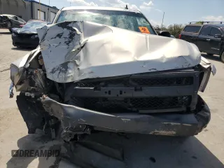 2007 Chevrolet Silverado 1500 LT w/1LT with VIN 2GCEC19CX71575317, listed as a Copart auction lot 51541385 with 220,540 mi miles and Salvage Title. Bid and sale history available at carsss.com. Image 5.