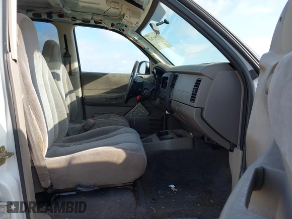 2003 Dodge Dakota Sport with VIN 1D7HL38X03S275203, listed as a IAAI auction lot 41992763 with 153,176 mi miles. Bid and sale history available at carsss.com. Image 8.