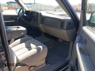 2005 Chevrolet Suburban LT with VIN 1GNFK16Z55J251296, listed as a IAAI auction lot 42119068 with 312,449 mi miles. Bid and sale history available at carsss.com. Image 5.