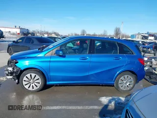 2014 Mercedes-Benz B Electric Drive with VIN WDDVP9AB5EJ002730, listed as a IAAI auction lot 41308975 with 31,365 mi miles and . Bid and sale history available at DreamBid. Image 15.