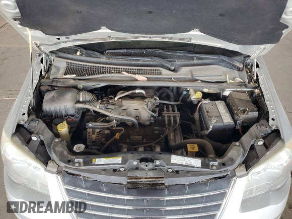 2008 Chrysler Town & Country Touring with VIN 2A8HR54P08R822062, listed as a Copart auction lot 62482595 with 126,022 mi miles and Salvage title. Bid and sale history available at DreamBid. Image 12.