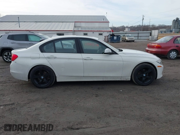 2013 BMW 3 Series 328i xDrive with VIN WBA3B5G5XDNS02162, listed as a IAAI auction lot 41484578 with 132,211 mi miles. Bid and sale history available at carsss.com. Image 13.